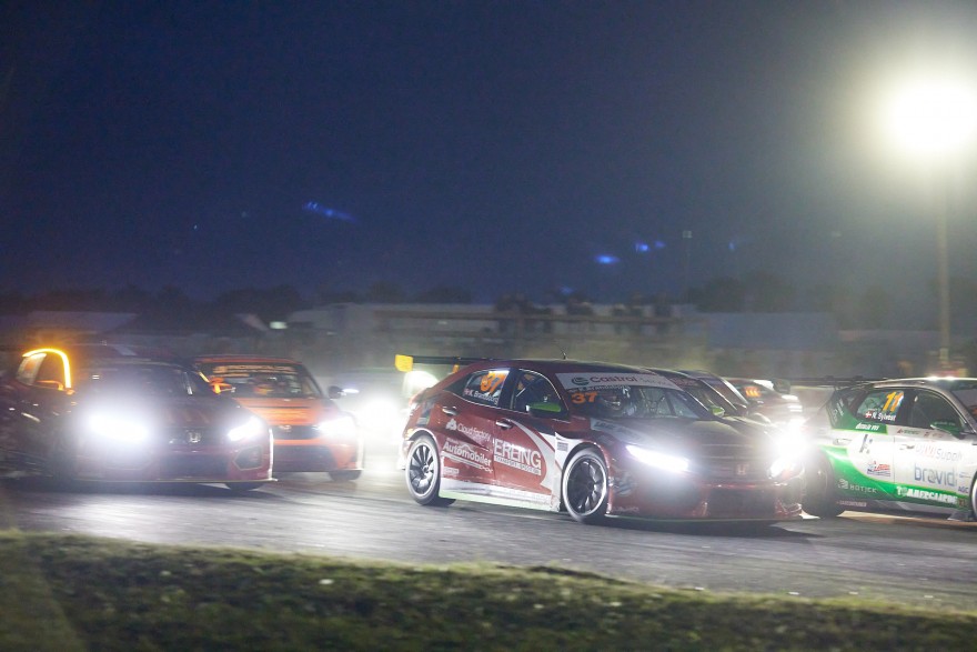 Hvem er bedst når mørket falder på?
(Foto: TCR Denmark)